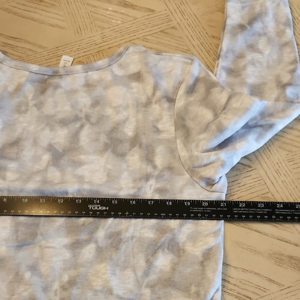 VOGO Athletica Gray Tie-Dye Fleece Lined Sweatshirt Womens NEW - Picture 4 of 6